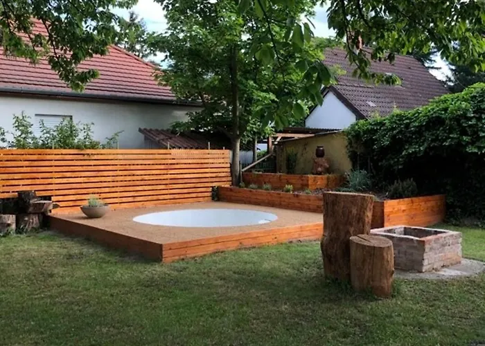 Kajut Apartman Casa vacanze Balatonfenyves